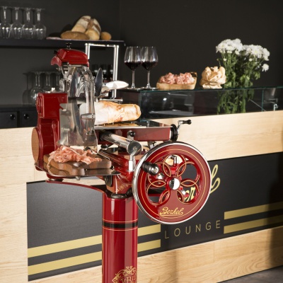 tribute-red-stand-lounge-high-resolution-06-1-2048x2048