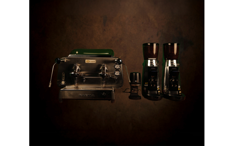 coffe4event_titelbilder-19-faema_e61_vorderseite_mit_muhlen