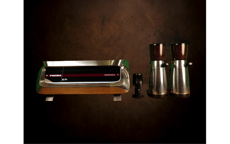 werbeaktion_post_c4e-19-faema_e71_ruckseite_mit_muhlen